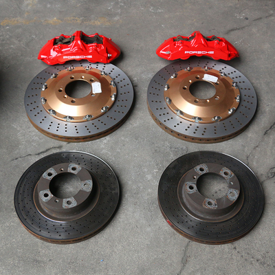 Las pinzas de freno para automóviles Porsche se actualizan a la pinza roja GT6 6 POT para mejorar la potencia de frenado