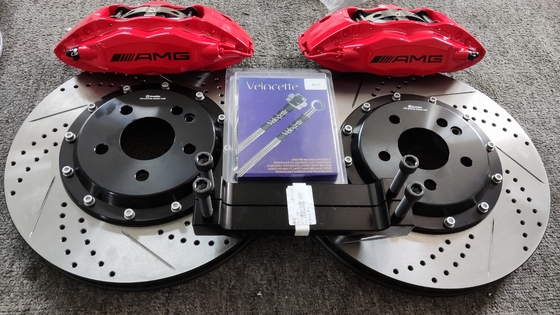 Tamaño R17 del borde de los equipos del calibrador del freno del coche de 4 pistones apto para el Benz GLA W117/Brembo F50